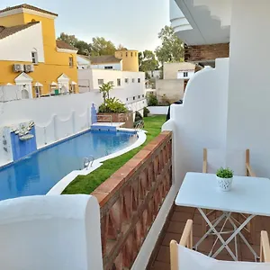 En Con Piscina Y Parking Junto Al Mar Rota